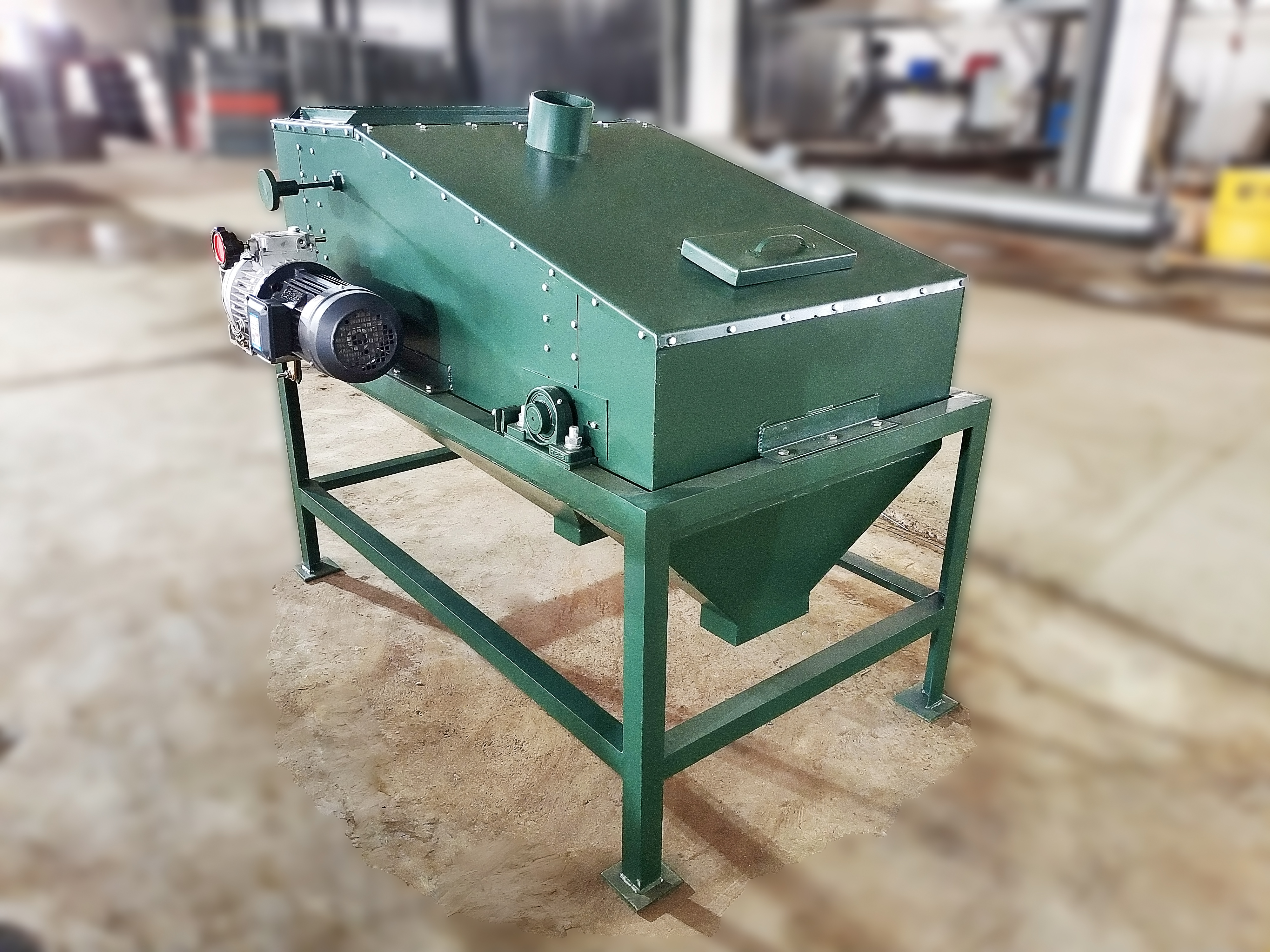  午夜免费看视频