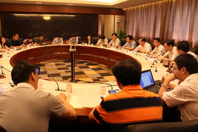 14224286196252082F1B.jpg 公司召開黨委專題擴(kuò)大會議2 2013.9.12.JPG