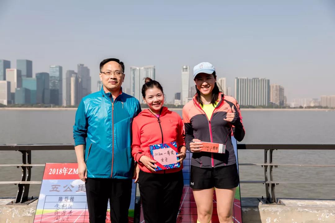 1542275845237320FC4C.jpg 4.jpg